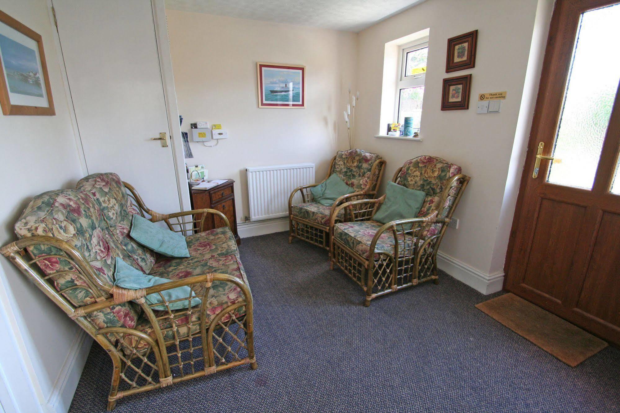 Beech Lodge Guest House New Milton Εξωτερικό φωτογραφία
