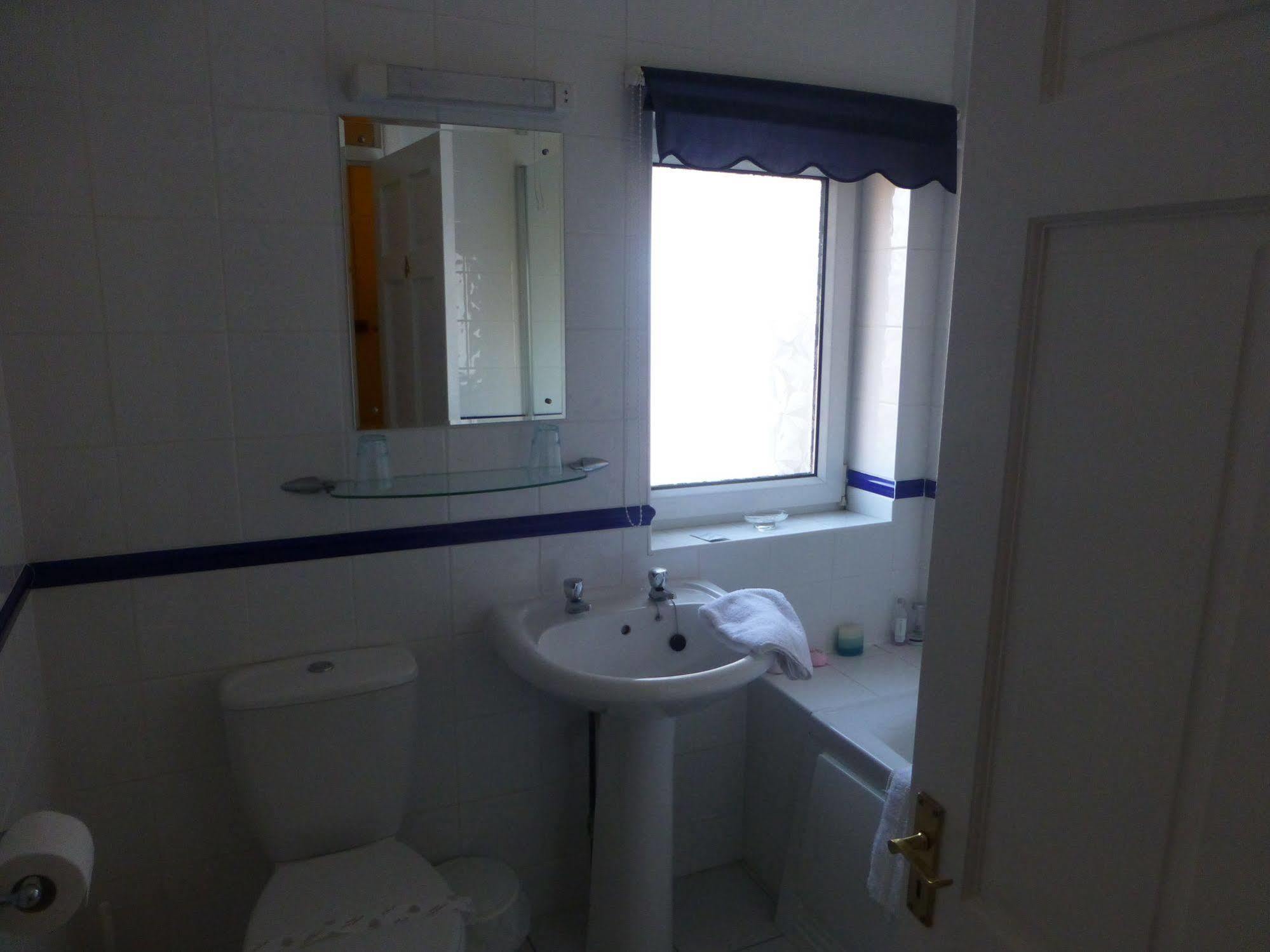 Beech Lodge Guest House New Milton Εξωτερικό φωτογραφία