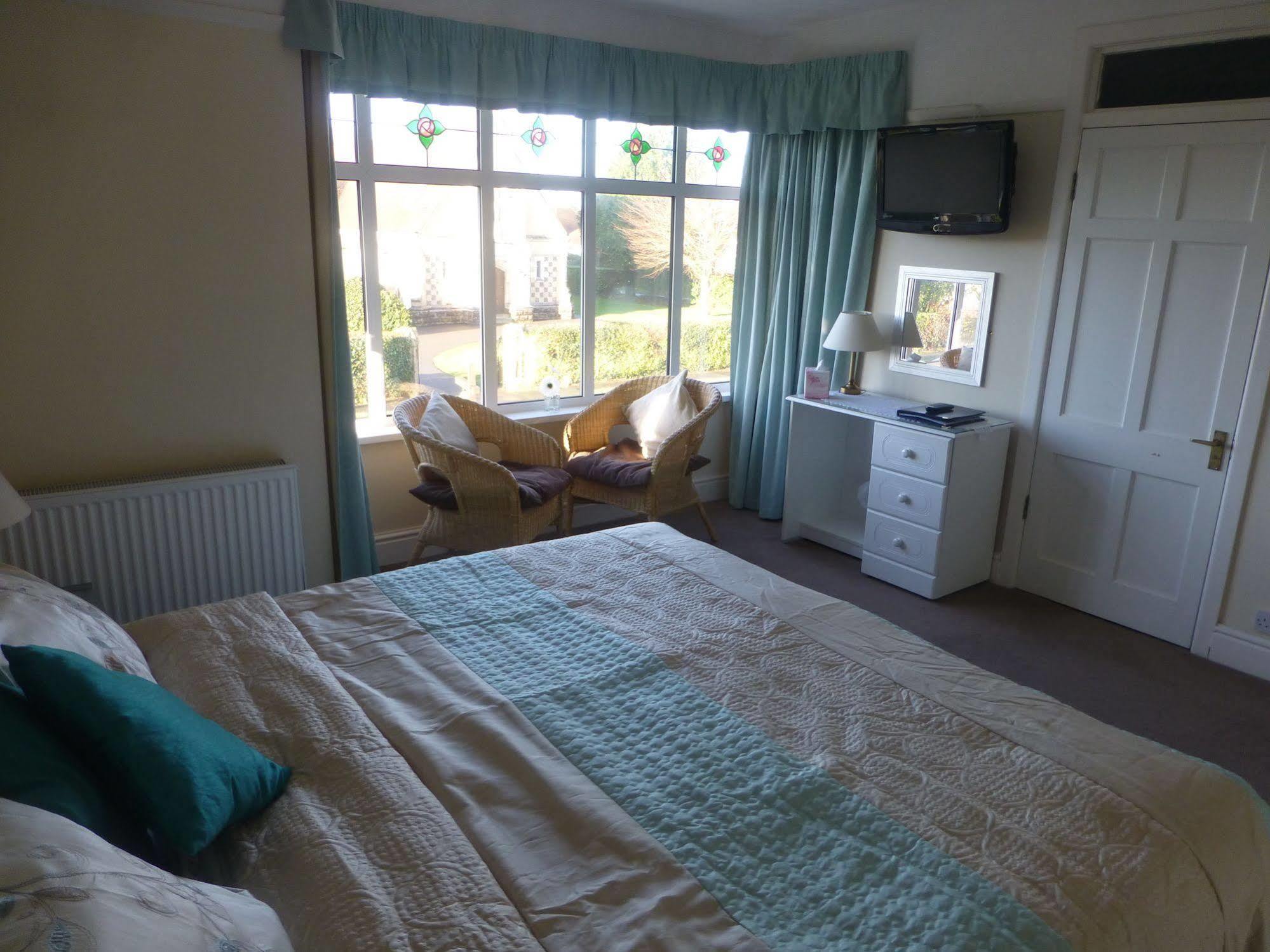 Beech Lodge Guest House New Milton Εξωτερικό φωτογραφία